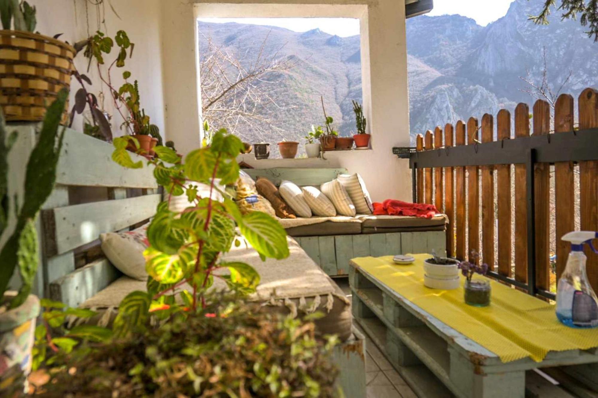 Canyon Matka - Unique Place For Stay Skopje Eksteriør billede